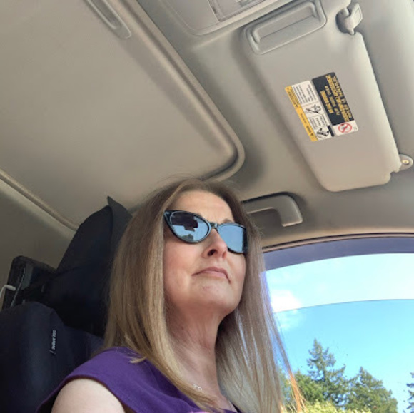 Meet your Posher, Ragan - Picture 1 of 1